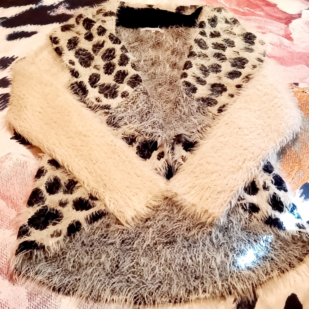 Leopard🐆 Cardi - Picture 3 of 5